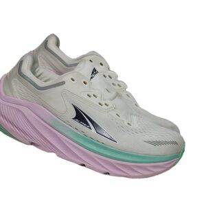 Altra Women's White and Light Pink Running Shoes